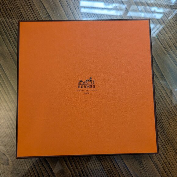 HERMES Ottomane Ceramique Blue Red 90 cm Silk Square Scarf w/ Box RARE - Picture 14 of 16